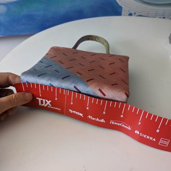 Fentio fabric handle handbag with tassel - Picture 8 of 9